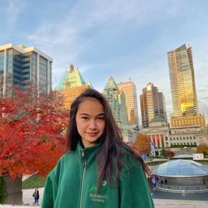 Meet your Posher, Harmony